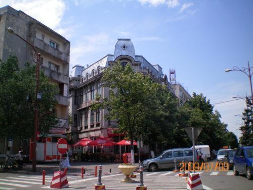 Hotel Coroana Buzău Exterior foto
